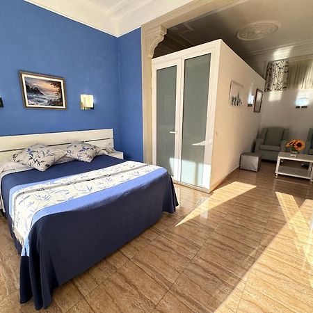 ברצלונה Hostal Ramos מראה חיצוני תמונה