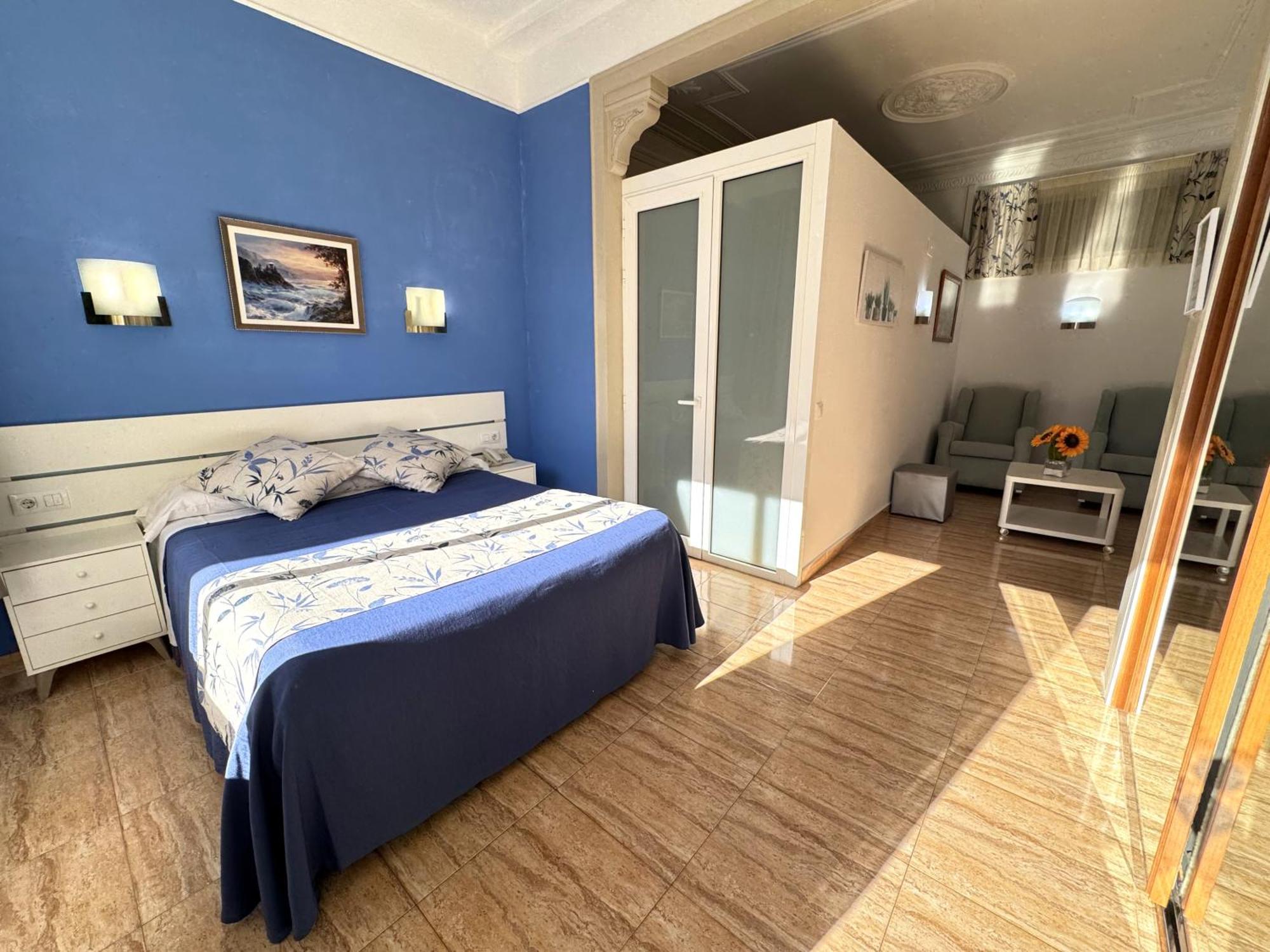 ברצלונה Hostal Ramos מראה חיצוני תמונה